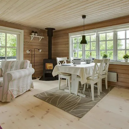 Hébergement de vacances Two-bedroom Holiday In *